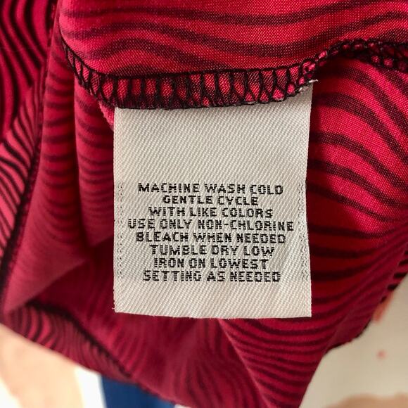 Worthington Black and Pink Abstract Print Keyhole Blouse Size Small - Picture 9 of 11